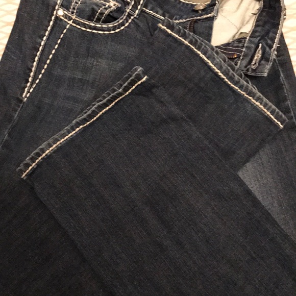 Cedar Rose Jeans - Picture 4 of 4